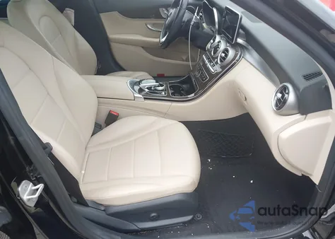 2016 Mercedes-Benz C 300 Luxury/Sport из США, поврежденный, VIN 55SWF4JB8GU133180